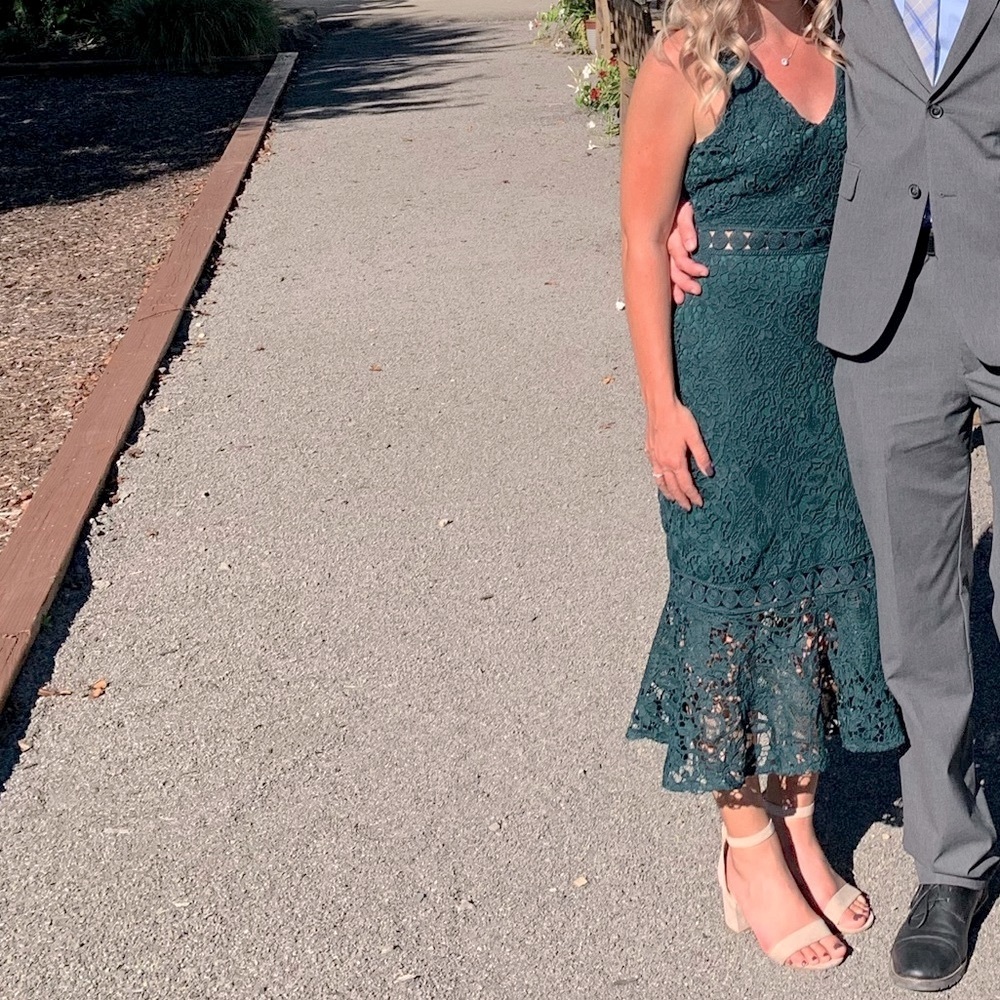 Two sisters the label emerald dress